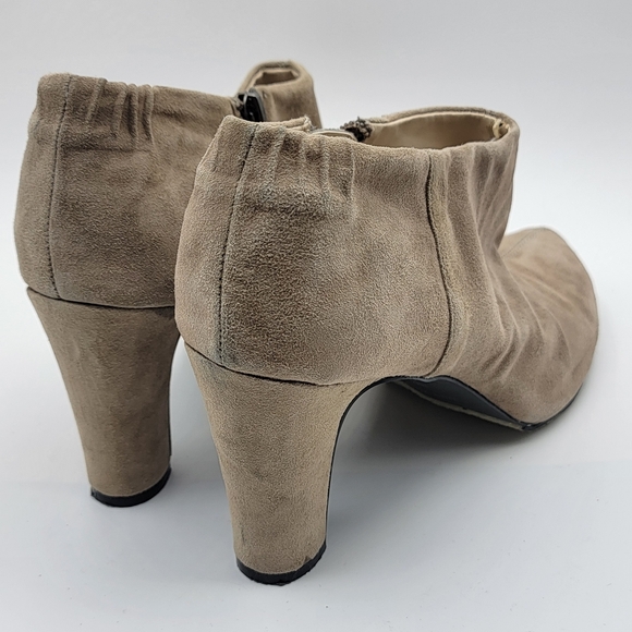 Nine West Suede Ankle Booties Size 10. #1340 - Picture 5 of 7
